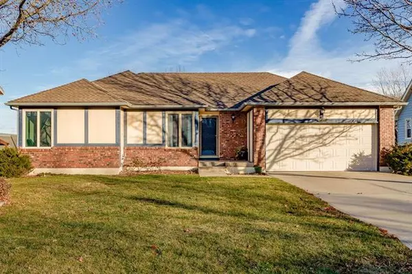 12431 Ortega, Olathe, KS 66062