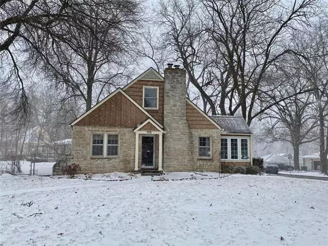 Roeland Park, KS 66205,5141 Parish DR