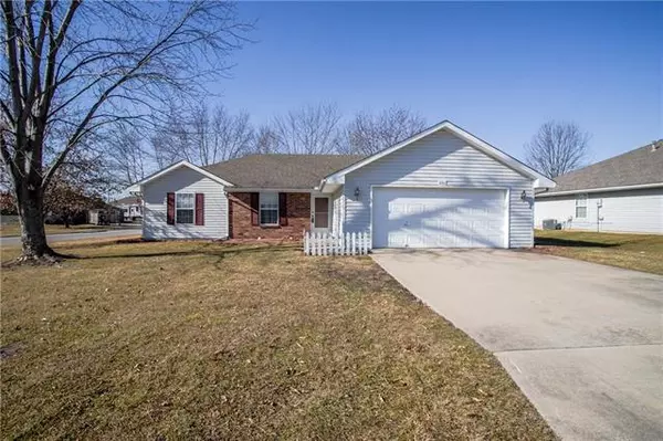 200 Aaron, Grain Valley, MO 64029