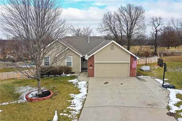 708 Orchard, Grain Valley, MO 64029