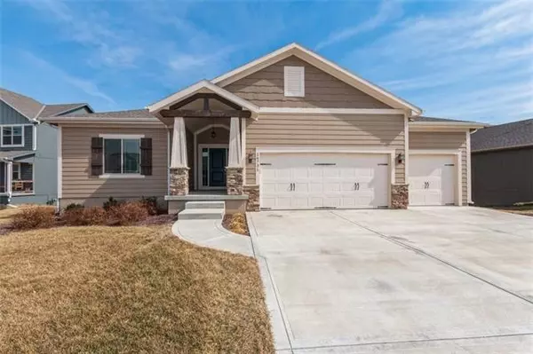 Olathe, KS 66062,16731 W 170th CT