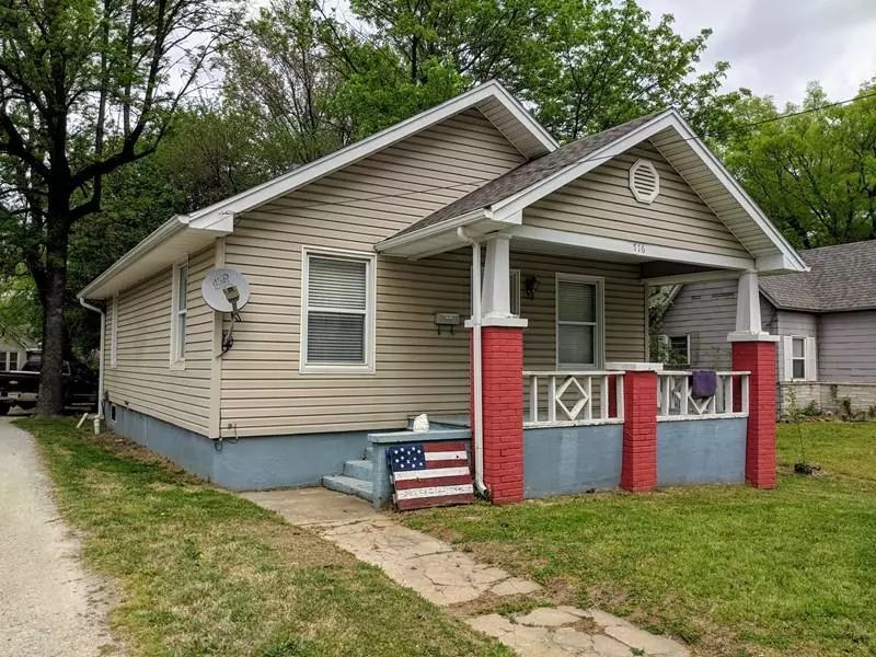 Nevada, MO 64772,716 W Austin