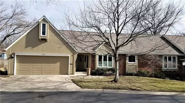 7919 Pawnee, Prairie Village, KS 66208