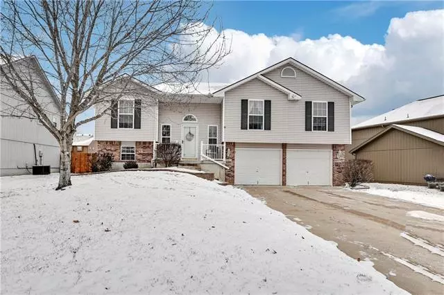 1217 Scenic, Blue Springs, MO 64014