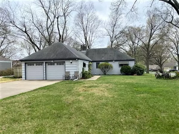 Roeland Park, KS 66205,4825 Pawnee