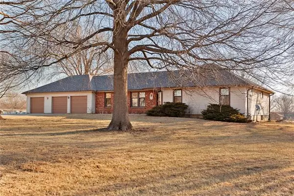 20003 Riggs, Stilwell, KS 66085