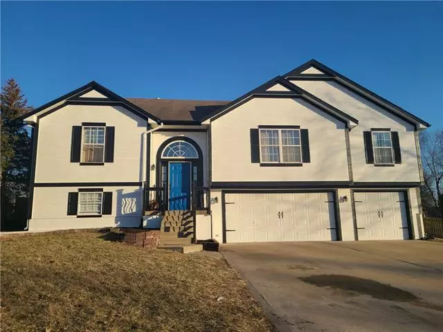 617 White Oak, Liberty, MO 64068