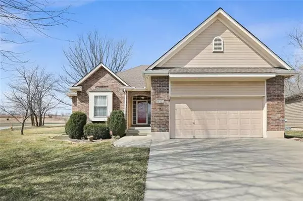 612 Meadowlark, Raymore, MO 64083