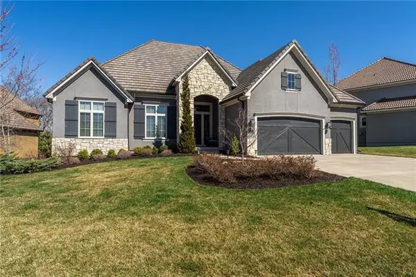 6070 Southlake, Parkville, MO 64152