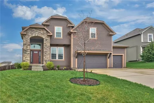 5201 Meadowsweet, Shawnee, KS 66226