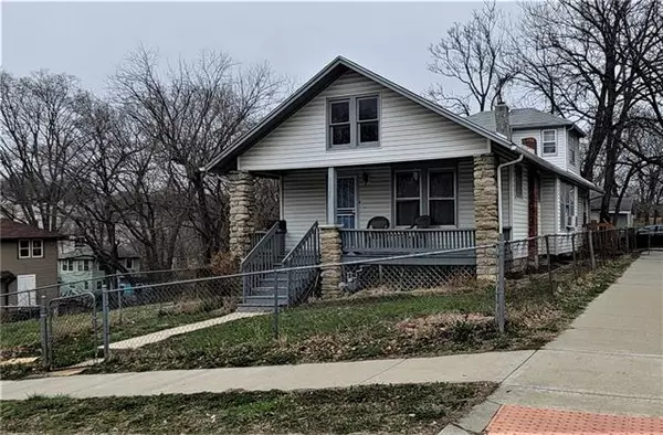 1520 42ND, Kansas City, MO 64110