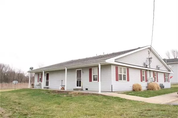 1102 Colonial, Lathrop, MO 64465