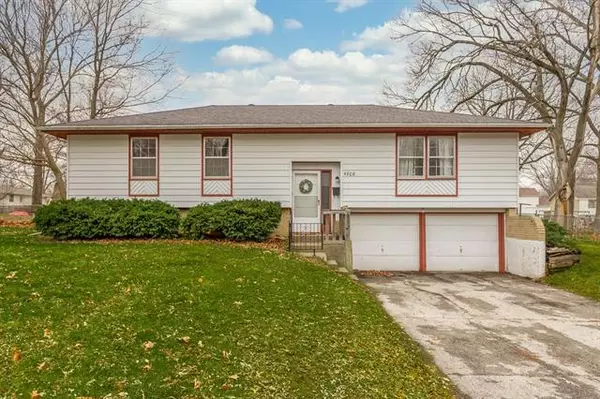 4808 Stearns, Shawnee, KS 66203