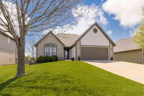 13713 Jana Lei, Bonner Springs, KS 66012