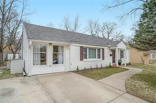 2500 77th, Prairie Village, KS 66208