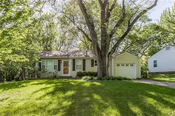 7537 WINDSOR, Prairie Village, KS 66208