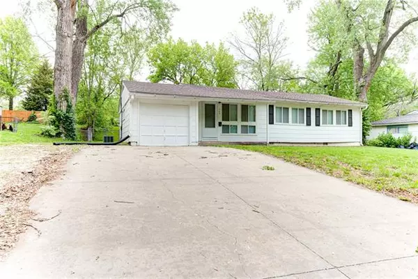 Gladstone, MO 64118,900 61st