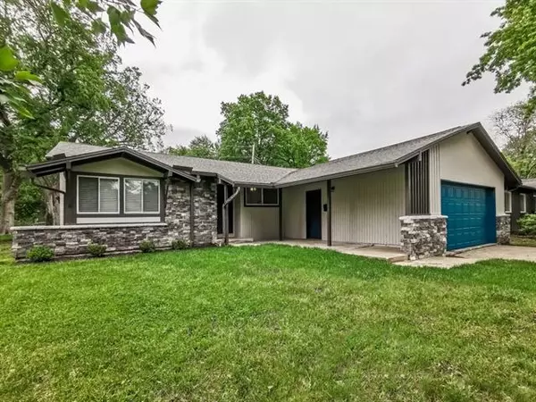 4727 Mohawk, Roeland Park, KS 66205