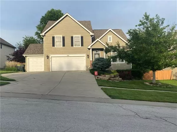 652 Holiday, Lansing, KS 66043