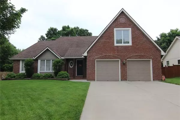 5712 Richards, Shawnee, KS 66216