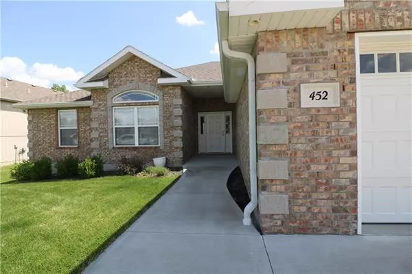 Warrensburg, MO 64093,452 Ash CT