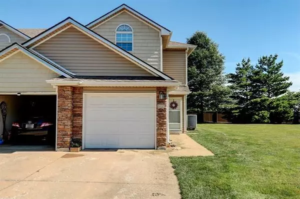 801 Peach Tree, Blue Springs, MO 64064