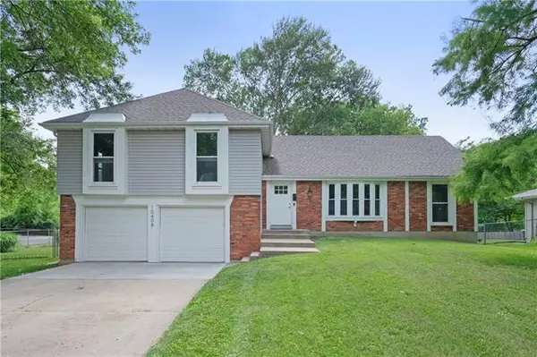 10408 Horton, Overland Park, KS 66207