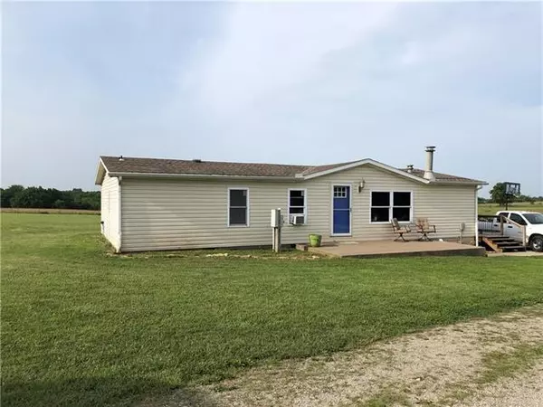 24232 Querry, Lacygne, KS 66040