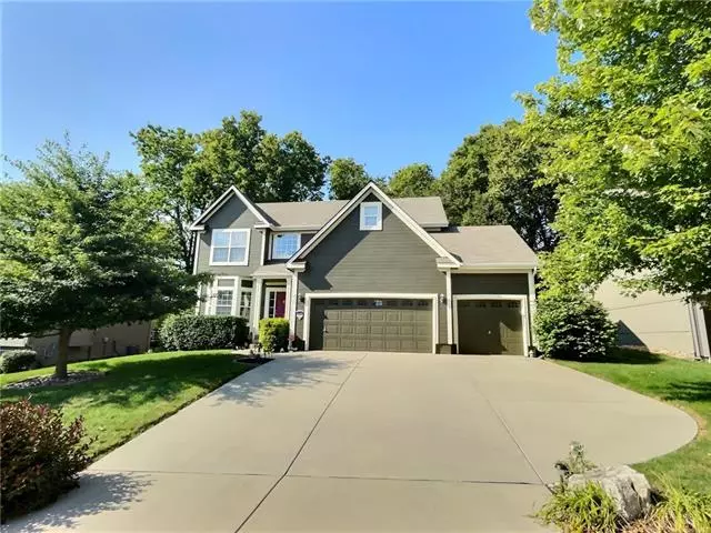 Pleasant Hill, MO 64080,811 Colonial