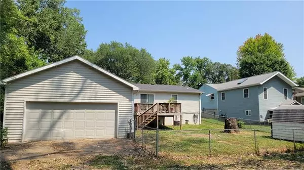 326 Springdale, Bonner Springs, KS 66012