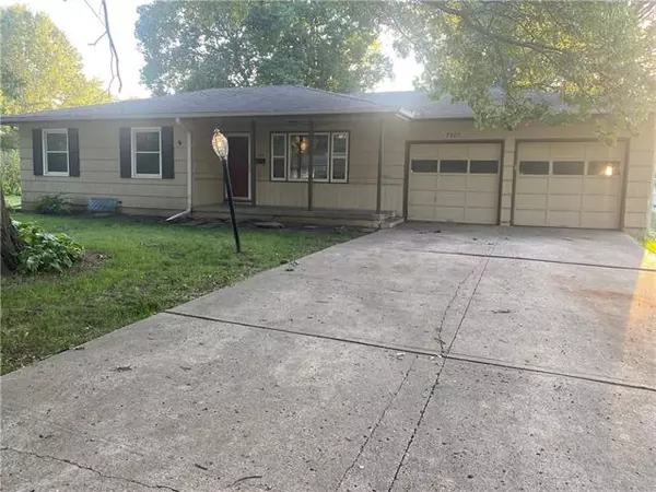 7520 Appleton, Raytown, MO 64138