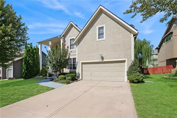 24102 80th, Lenexa, KS 66227