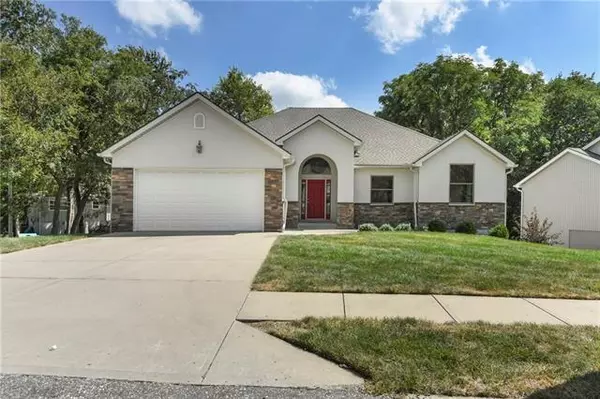 6921 Pleasant View, Parkville, MO 64152