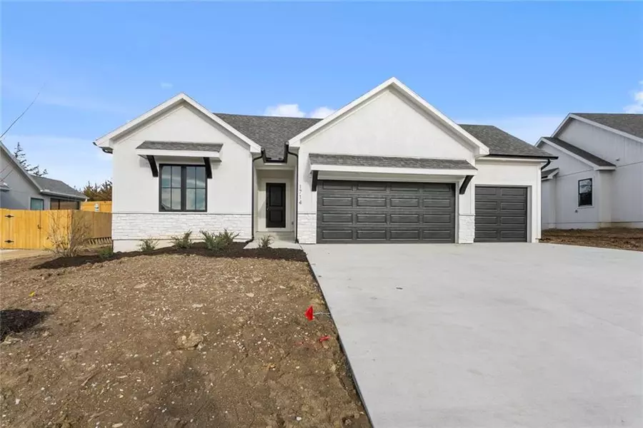 1714 E 127th TER, Kansas City, MO 64146