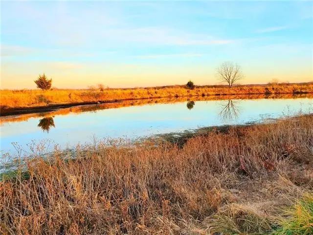 Mound City, KS 66056,00000 Ks Hwy 52 HWY