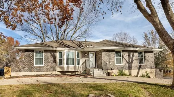 3025 Downey, Independence, MO 64055