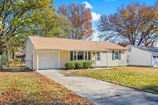 7327 Maple, Overland Park, KS 66204