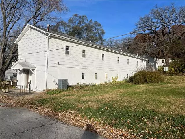 Excelsior Springs, MO 64024,126 Vaughn ST