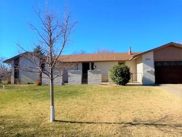 802 Park, Garden City, KS 67846