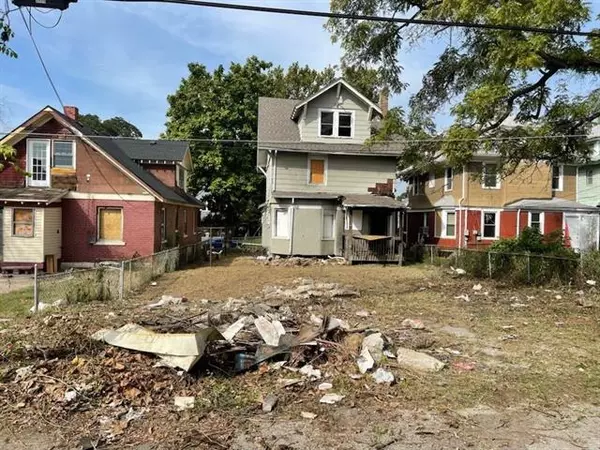 Kansas City, MO 64109,2823 Wabash AVE