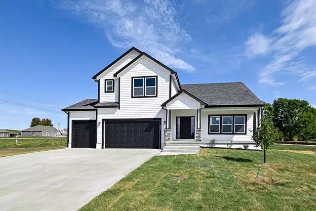 Tonganoxie, KS 66086,951 N Cottonwood CT