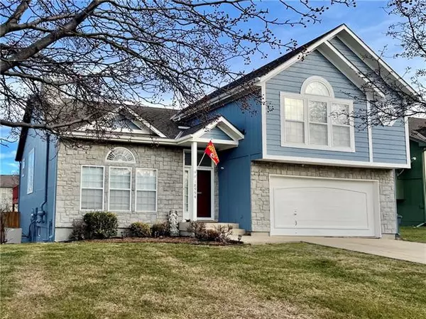 18994 160th, Olathe, KS 66062