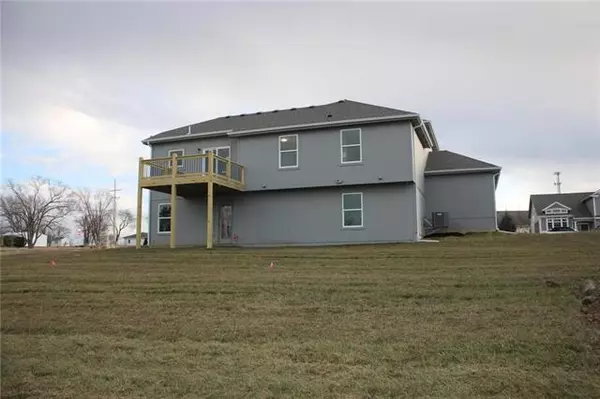 Basehor, KS 66007,15508 Lakeside DR