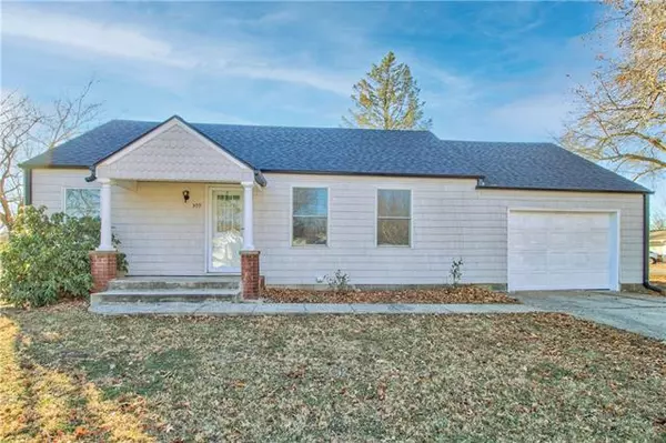 309 7th, Oak Grove, MO 64075