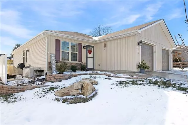 1713 Jo Ann, Raymore, MO 64083