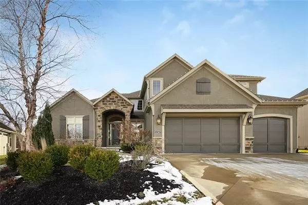 12307 W 163rd TER, Overland Park, KS 66221