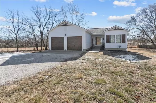 14653 Leavenworth, Basehor, KS 66007