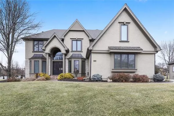 5040 W 150th TER, Leawood, KS 66224