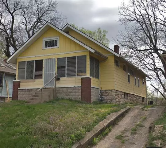 4527 Park, Kansas City, MO 64130