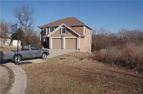 Warrensburg, MO 64093,452 Willow CT